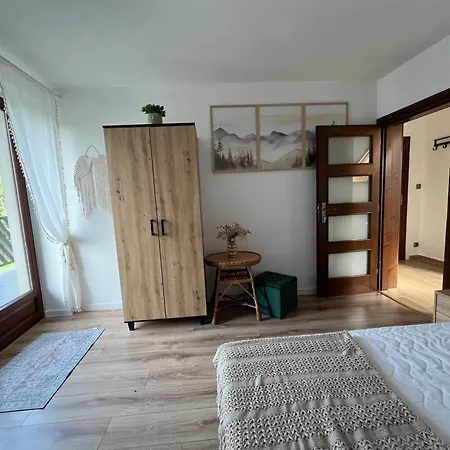 Guest house Margo Debno *