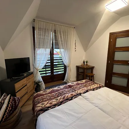 Margo Debno Guest house *